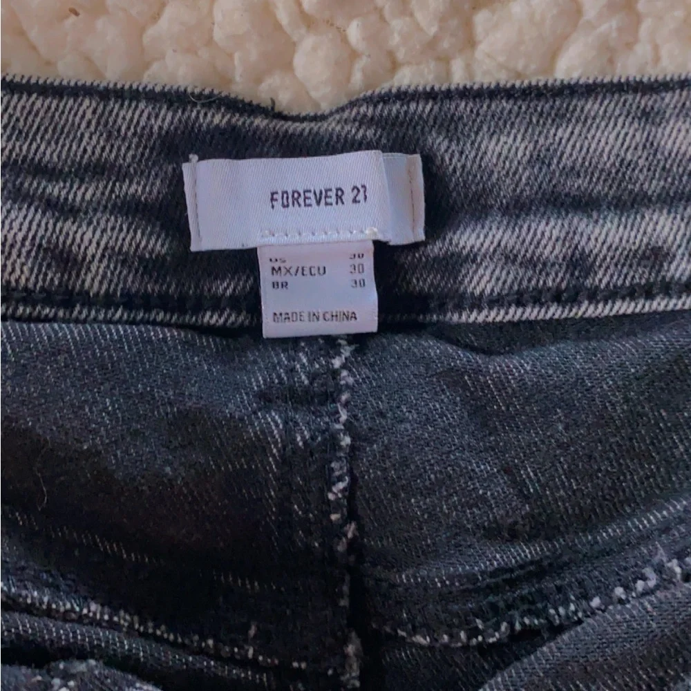 Forever 21 Charcoal Denim Jeans - Picture 2 of 3
